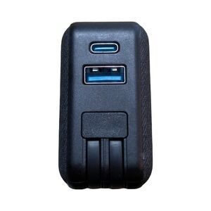 R3-Poly myCharge 10,000 mAh Portable Charger for USB-C and Apple Devices Black ⬇